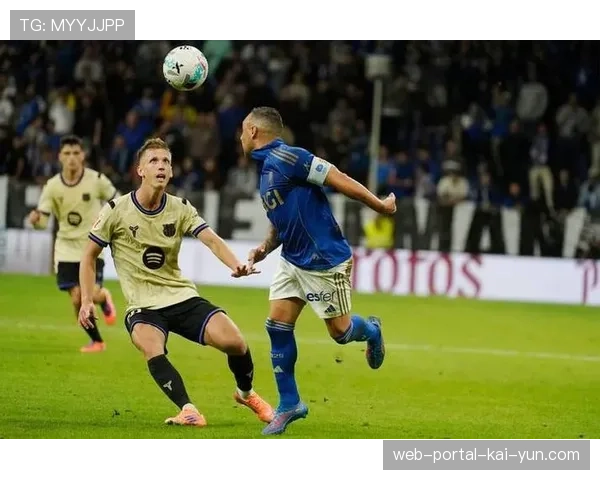 弗赖堡逆转十人汉堡战术解析 红牌成转折点定位球显威力